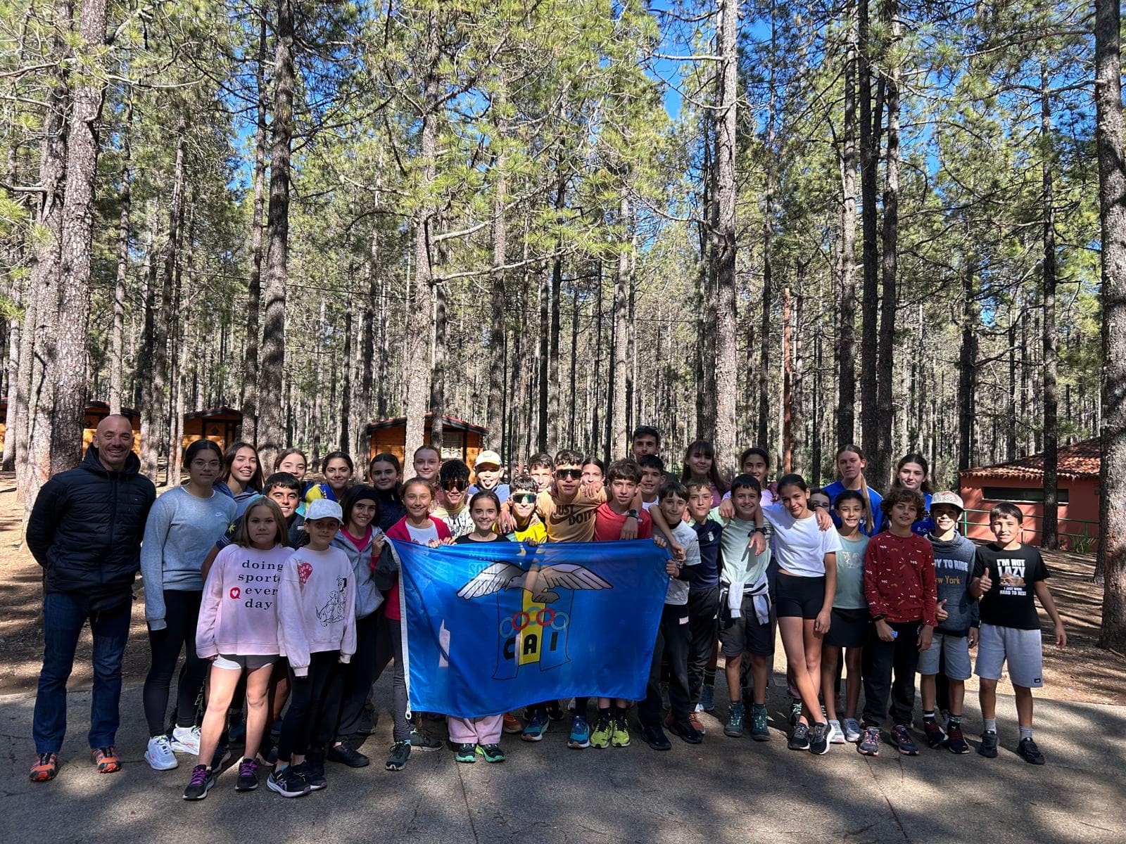 El CAI Gran Canaria y 3COM Squad comparten atletismo y aventura en El Garañón